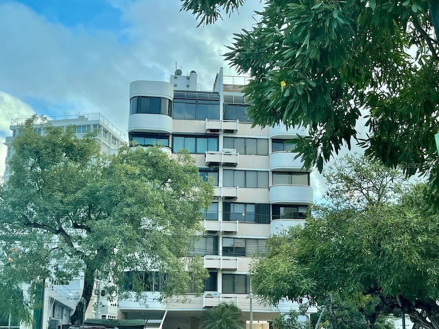 1404 Ave Magdalena unit 401, San Juan, PR 00907 - photo 1