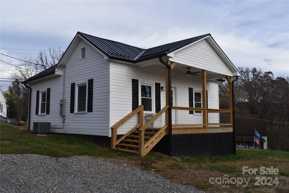 36 Circle c St, Marion, NC 28752 - photo 1