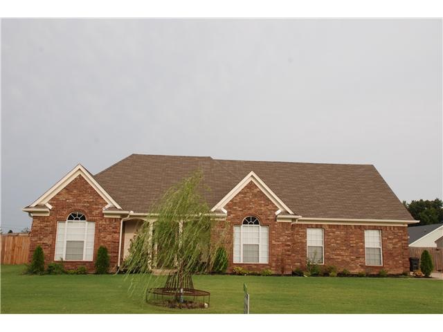 15 Austin Dr, Oakland, TN 38060 - photo 1