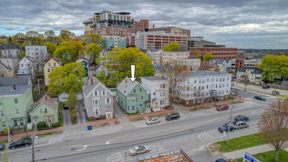 212 Park Ave, Portland, ME 04102 - photo 1