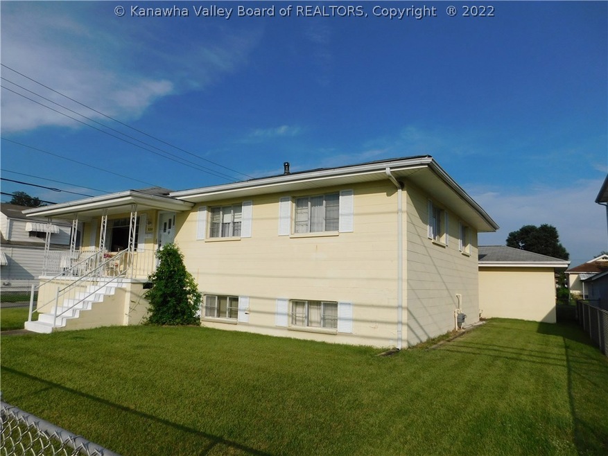 530 20th St, Dunbar, WV 25064 - photo 1