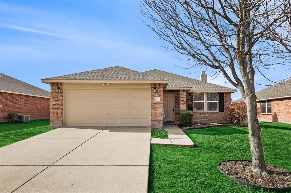 611 Rainsville Dr, Wylie, TX 75098 - photo 1