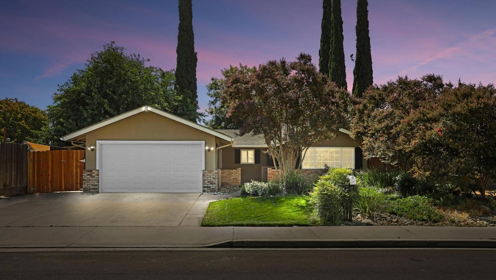 Sold $457,500 • Co-Listing Agent