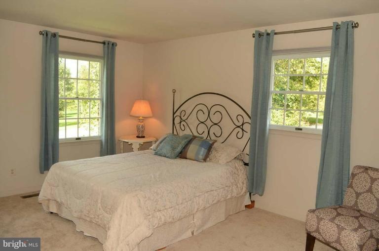 9722 Slalom Run Dr, Woodstock, MD 21163 - photo 1