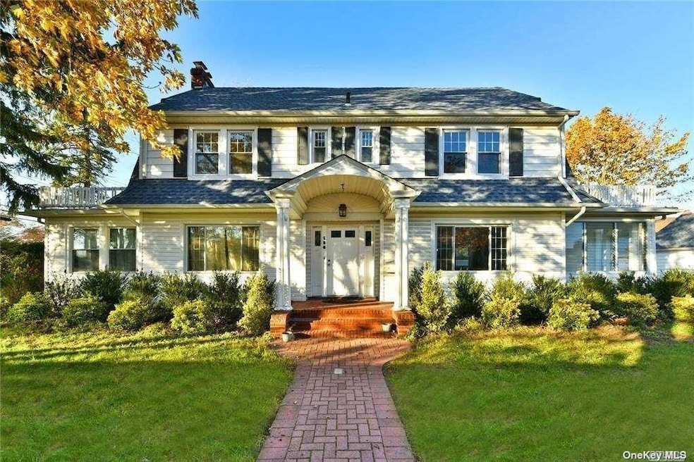 136 Argyle Rd, West Hempstead, NY 11552 - photo 1