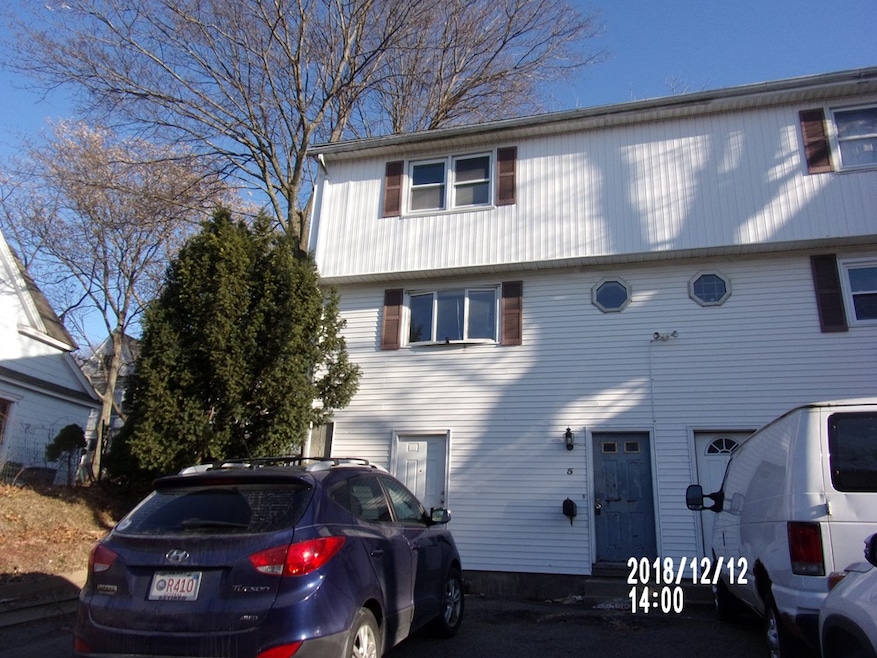 5 Florence St, Worcester, MA 01610 - photo 1