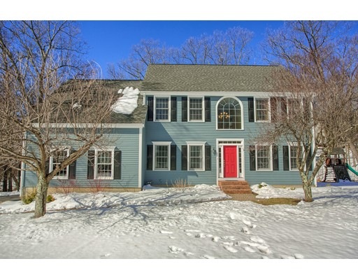 2 Blackthorn Rd, Shrewsbury, MA 01545 - photo 1