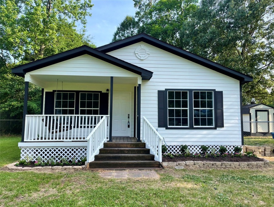 26664 E Christine Dr, Splendora, TX 77372 - photo 1