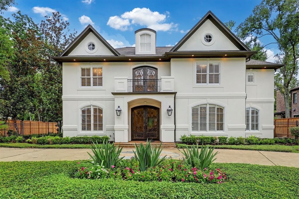 11905 Heritage Ln, Houston, TX 77024 - photo 1