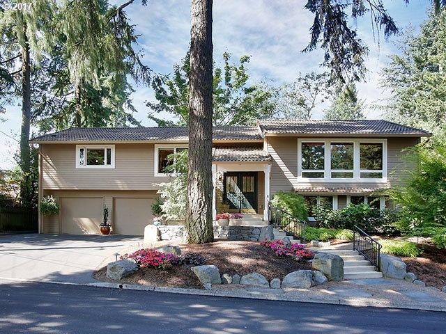 1898 Oak Knoll Ct, Lake Oswego, OR 97034 - photo 1