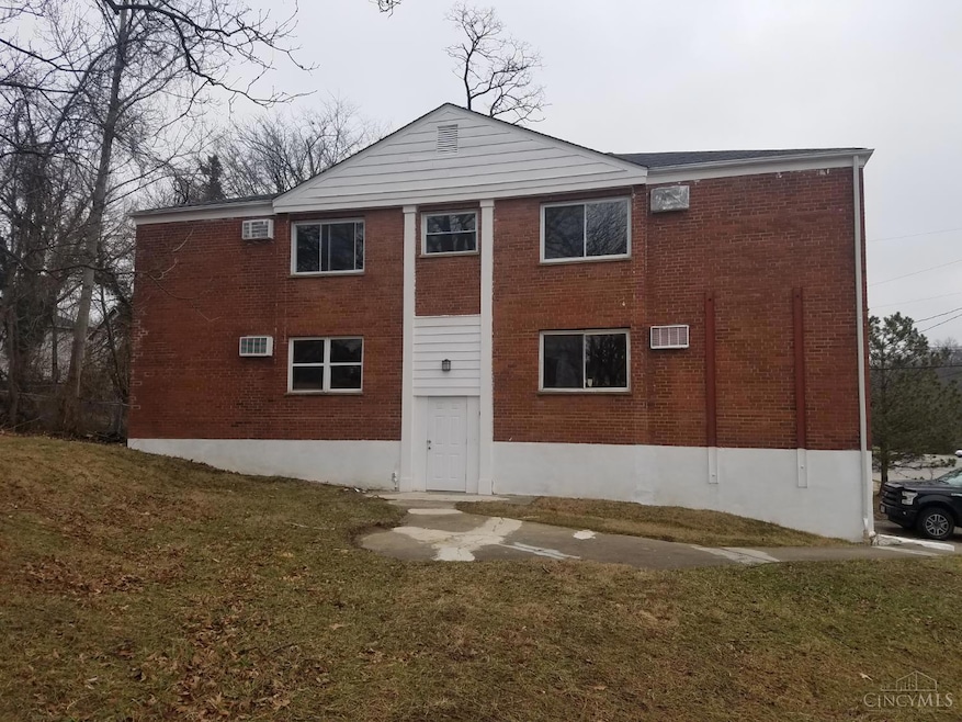 3658 Northdale Place, Cincinnati, OH 45213 - photo 1