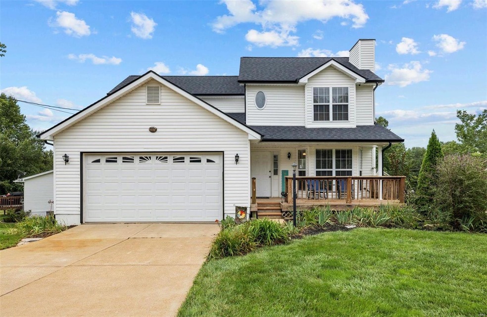 New roof and garage door trim August 2023!! Oversi