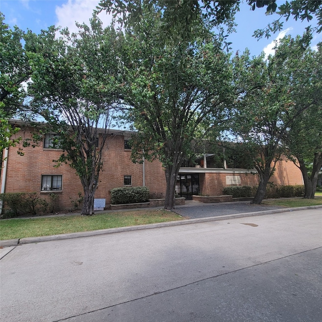 1801 Cortlandt St unit 6, Houston, TX 77008 - photo 1