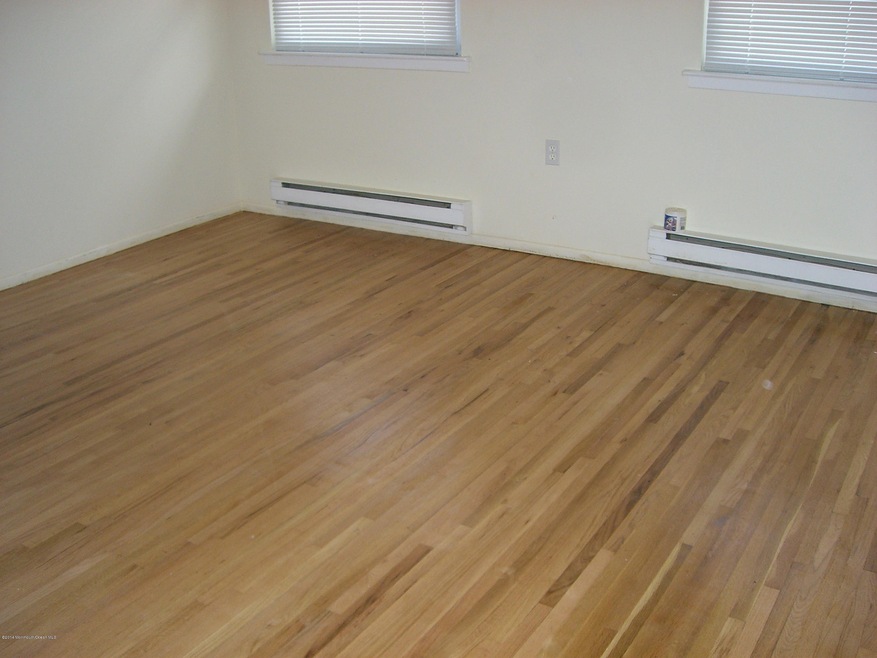 201-B Aster Place Master Bedroom