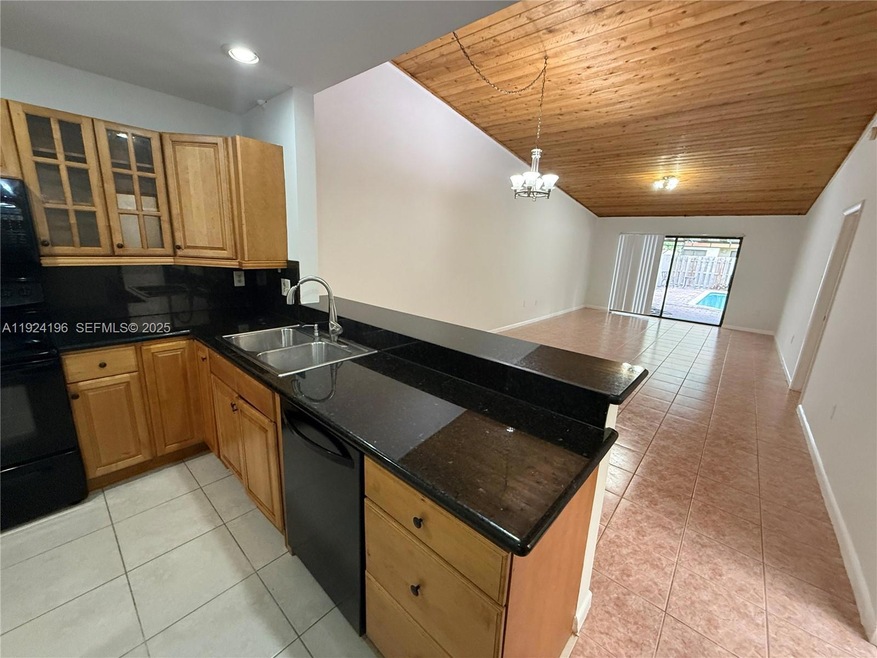 3325 Oak Dr, Hollywood, FL 33021 - photo 1