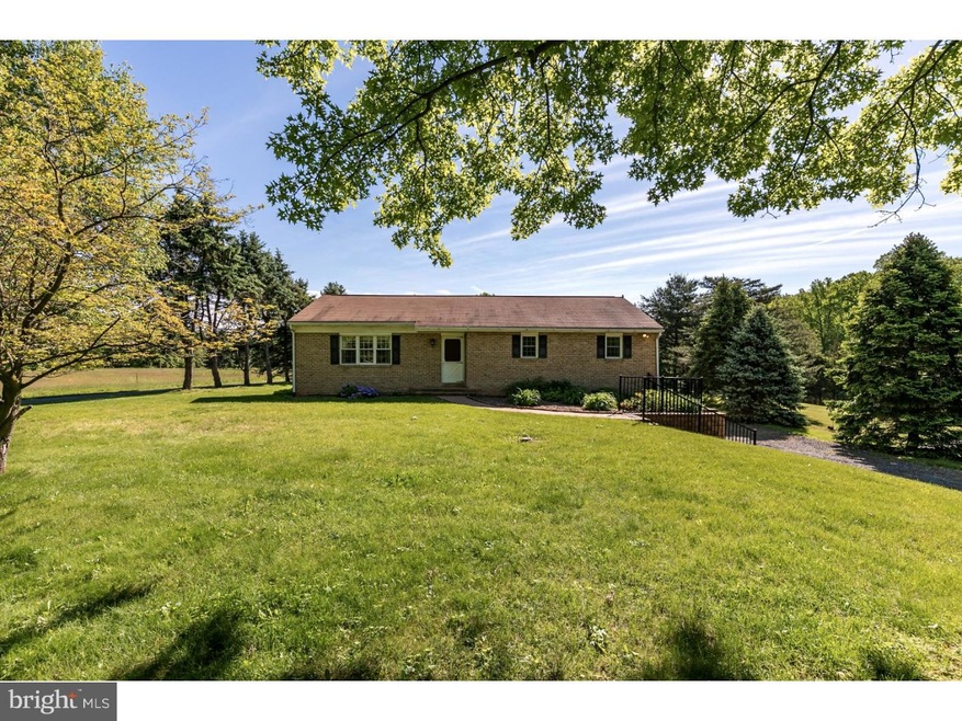 385 Hallman Rd, Douglassville, PA 19518 - photo 1