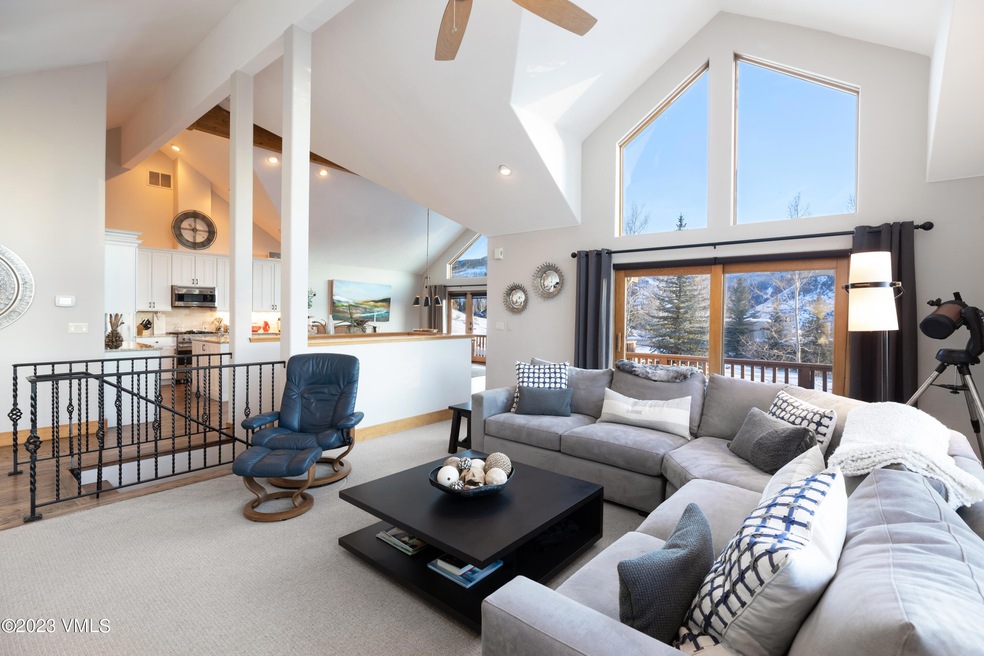 723_june_creek_dr_west_interior_living