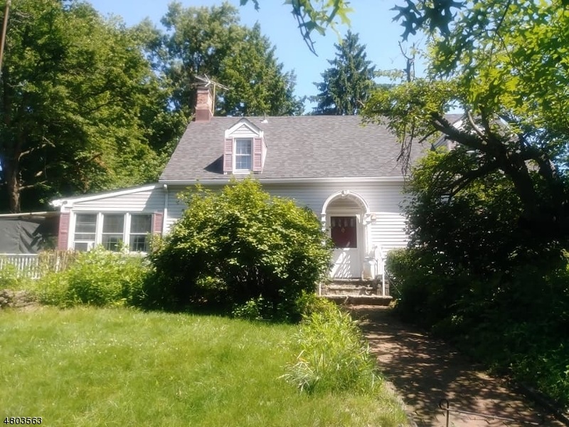 576 Sherwood Dr, Piscataway, NJ 08854 - photo 1