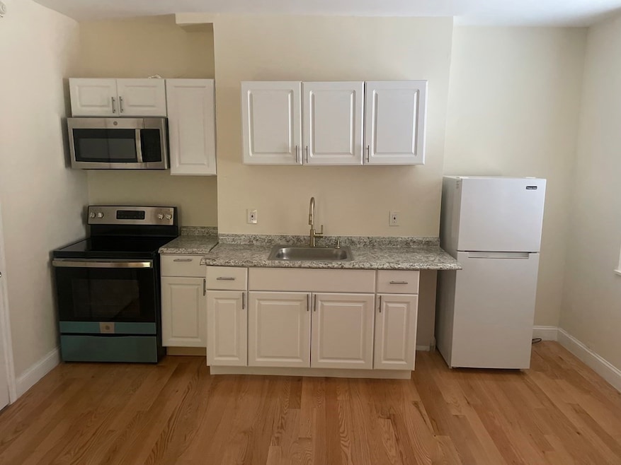 193 Appleton St unit 2, Lowell, MA 01852 - photo 1