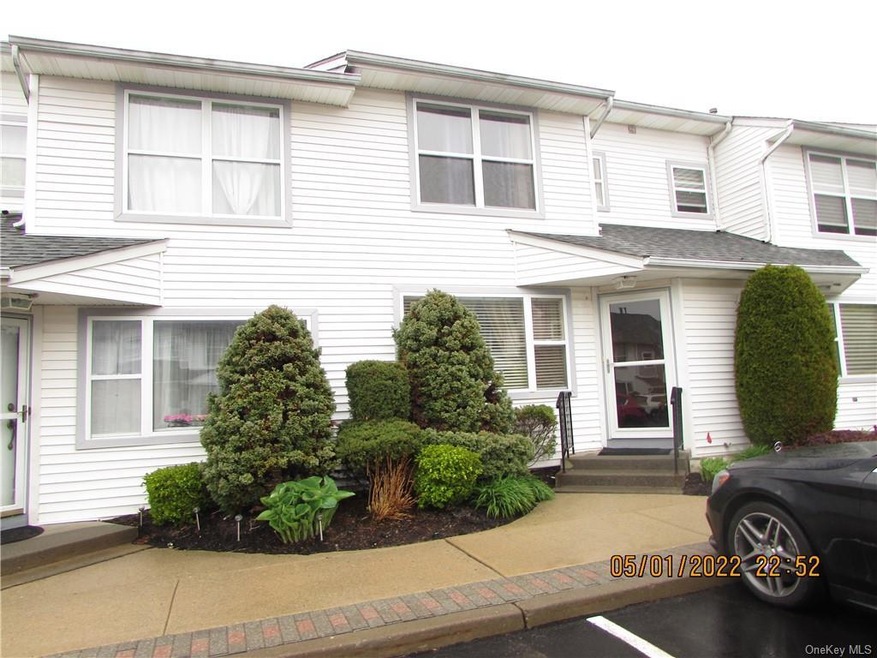 10 Lancaster Ct unit 213, Nanuet, NY 10954 - photo 1