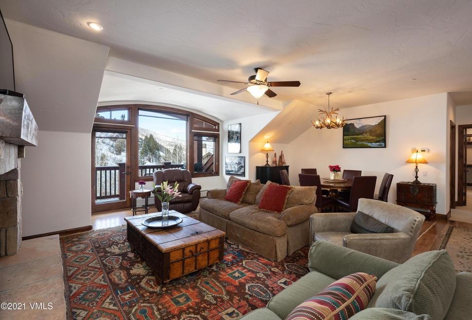 alpine_club_402_interior_great (1)