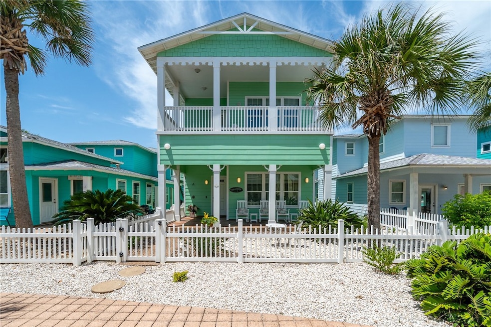 For Sale $799,000 • Co-Listing Agent