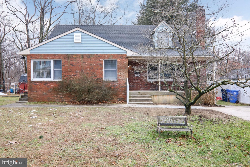 707 Lakeview Ave, Laurel Springs, NJ 08021 - photo 1