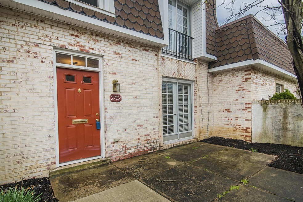 2762_Chateau_Cir_01