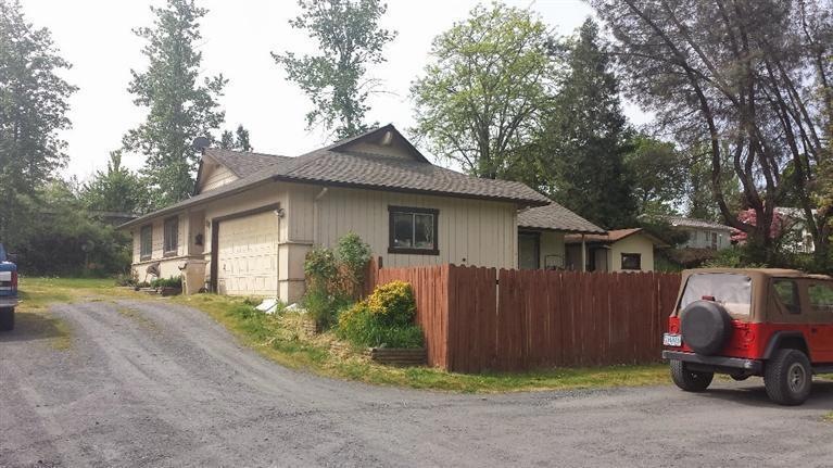 281 W Park St, Grants Pass, OR 97527 - photo 1