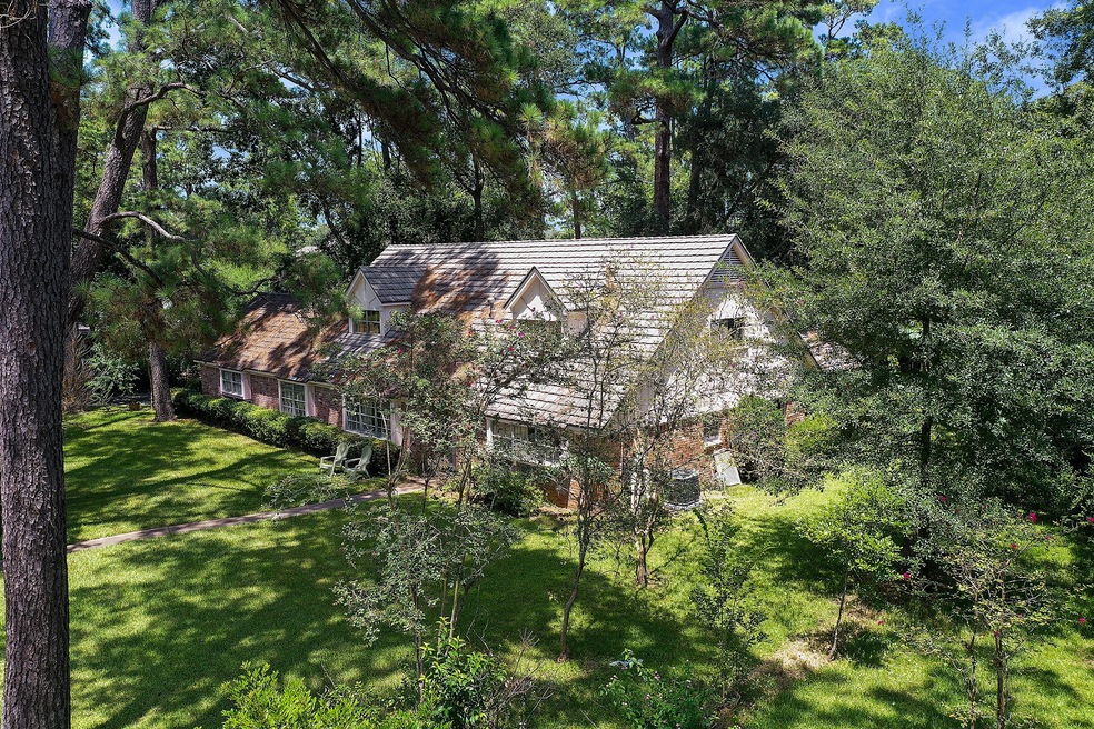 306 Chapel Belle Ln, Houston, TX 77024 - photo 1