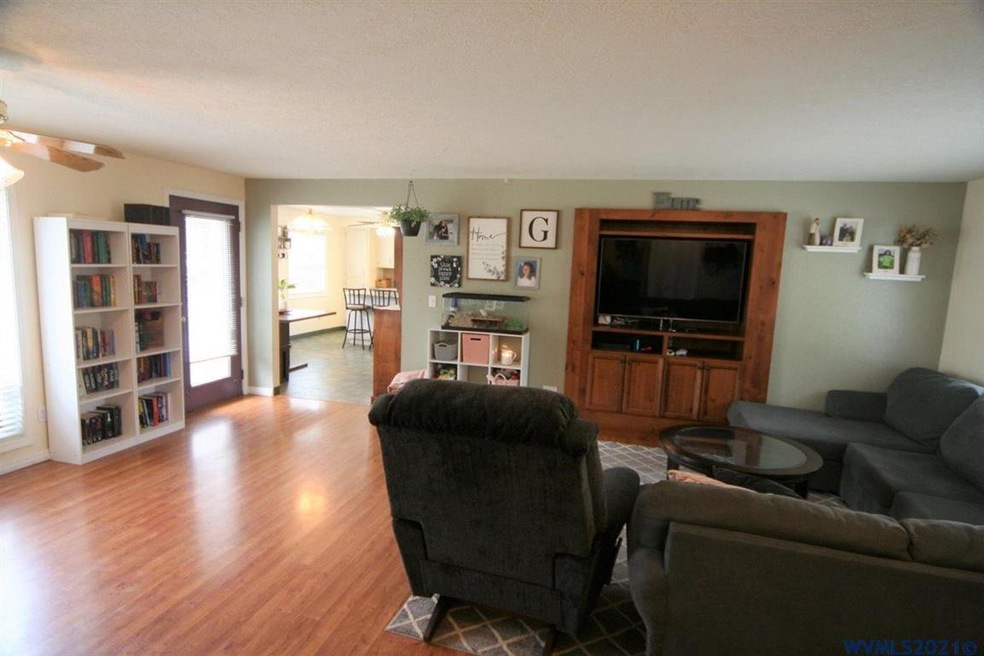 Sold $382,500 • Co-Listing Agent