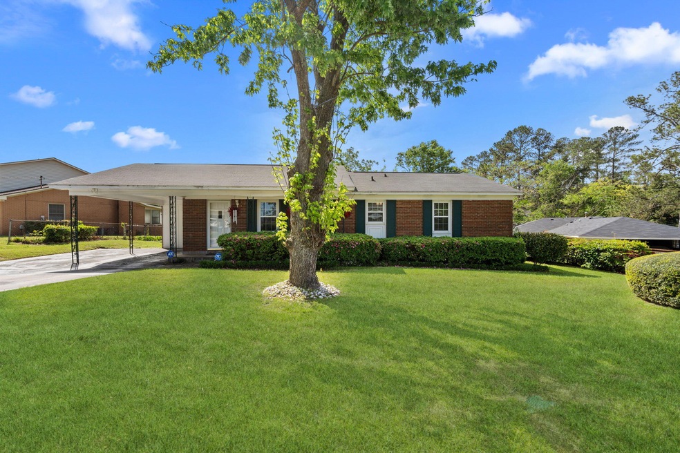 3032 Thomas Lane