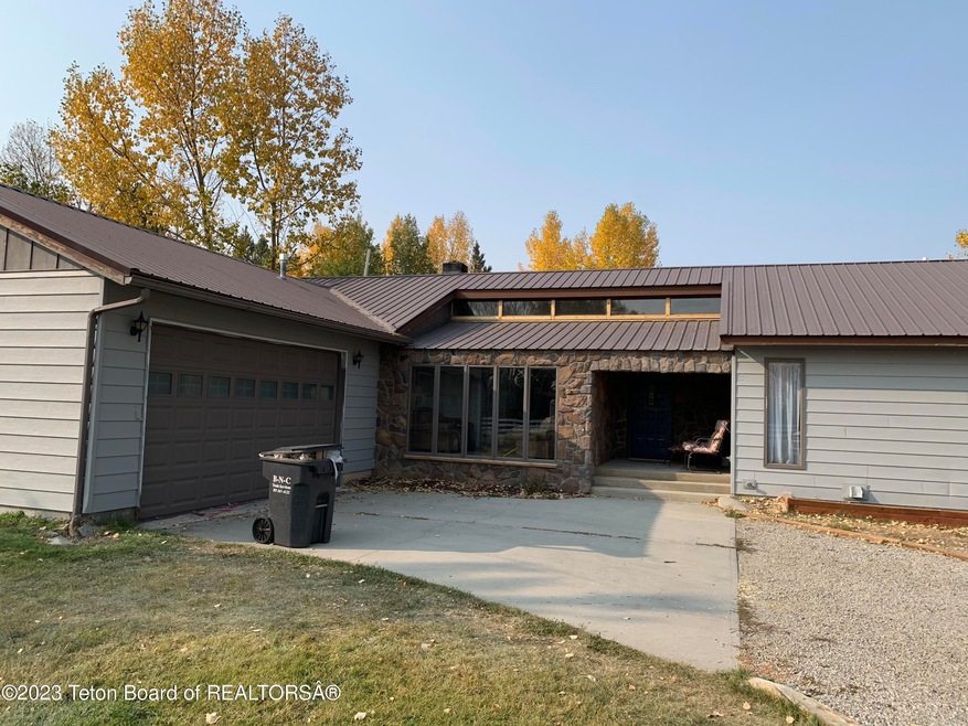 5B497939-0DF6-4155-971F-E6AD5C8E0EF1