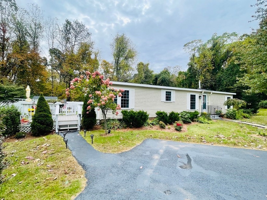 45 Deer Run, Brookfield, MA 01506 - photo 1