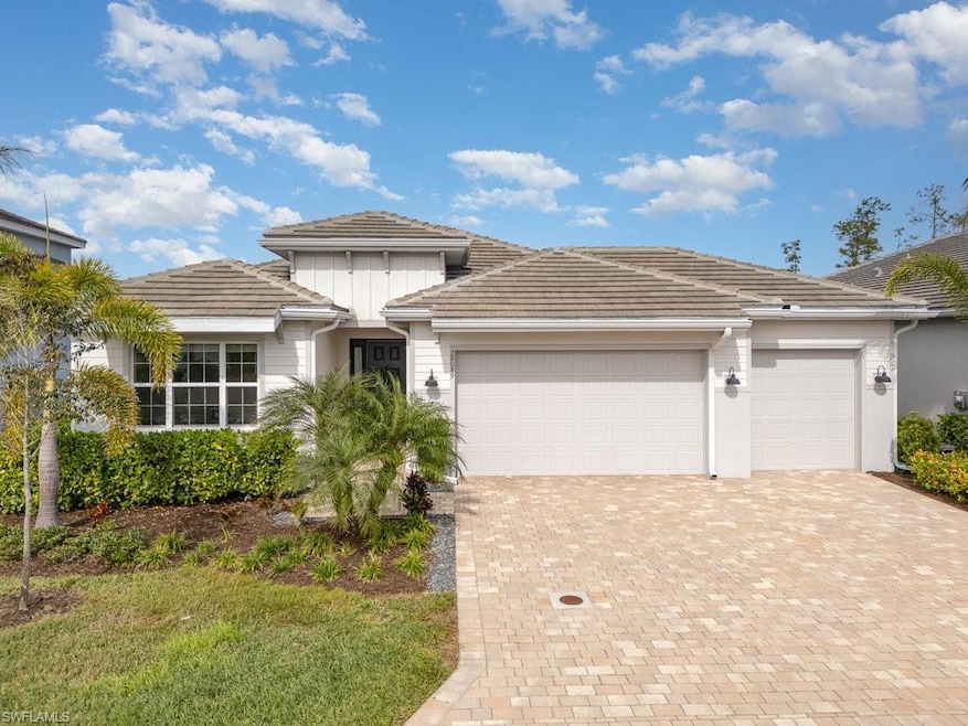 View of front facade with a garage