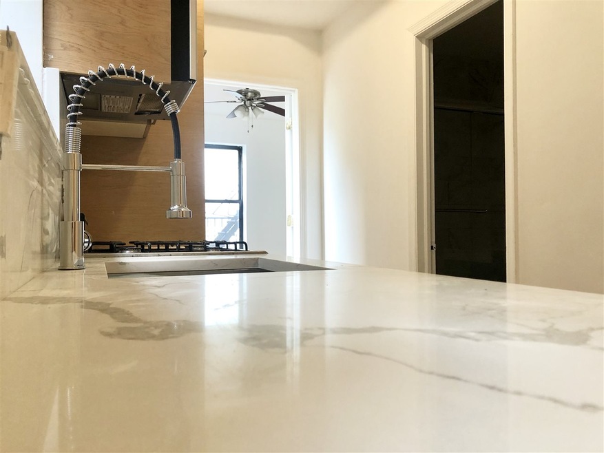 163 Baldwin Ave unit 4, Jersey City, NJ 07306 - photo 1