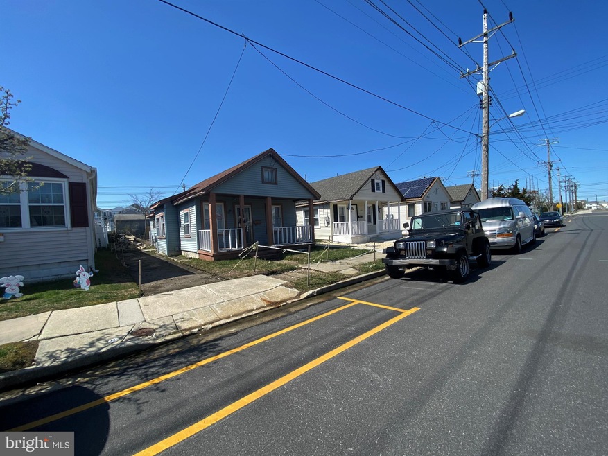 430 W Wildwood Ave, Wildwood, NJ 08260 - photo 1