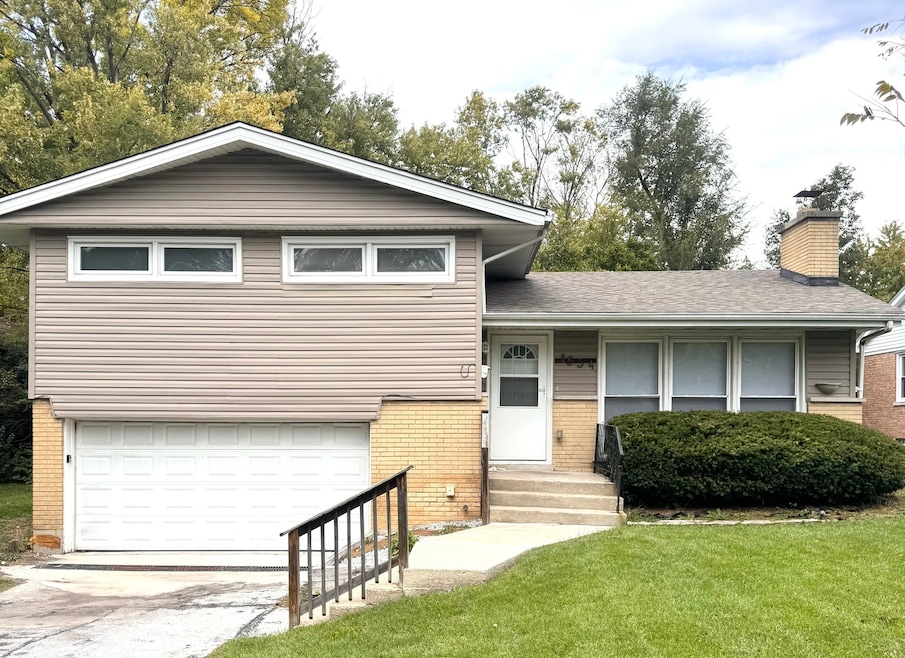 For Sale $300,000 • Co-Listing Agent