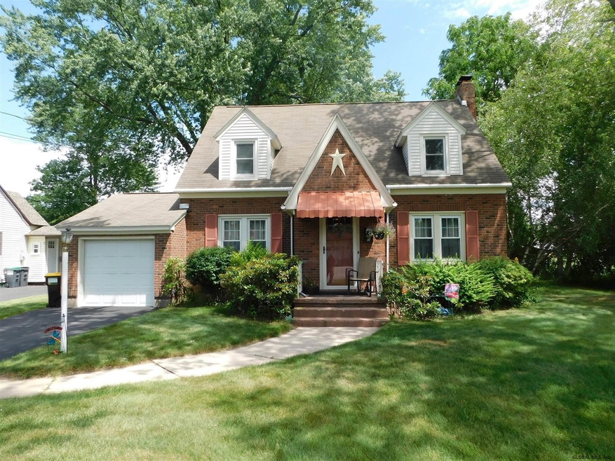 5 Windsor Dr, Schenectady, NY 12302 - photo 1