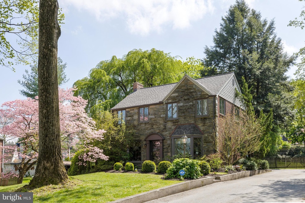 22 Levering Cir, Bala Cynwyd, PA 19004 - photo 1