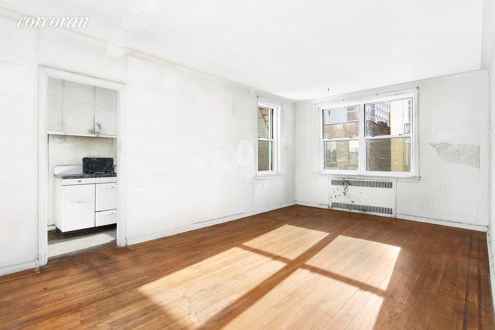 310 W 55th St unit 4a, New York, NY 10019 - photo 1