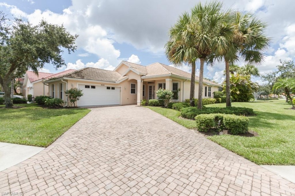 6162 Ashwood Ln, Naples, FL 34110 - photo 1