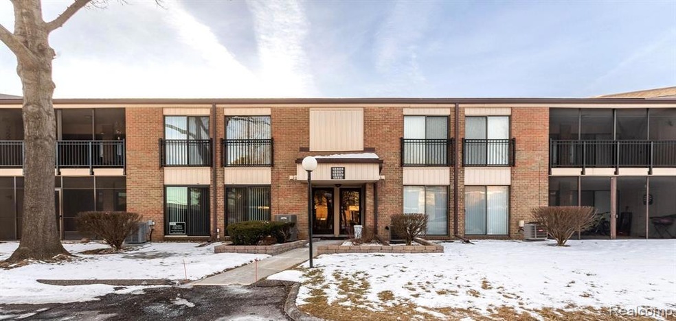 WELCOME TO...18305 University Park Drive!