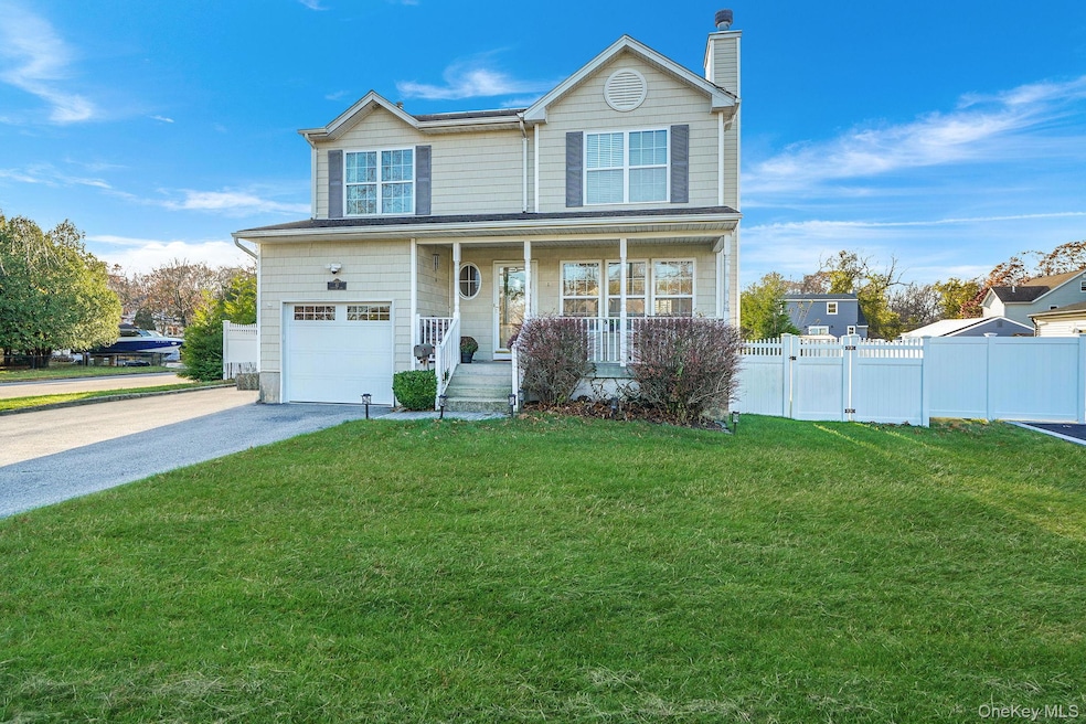 42 Quintuck Ln, East Islip, NY 11730 - photo 1