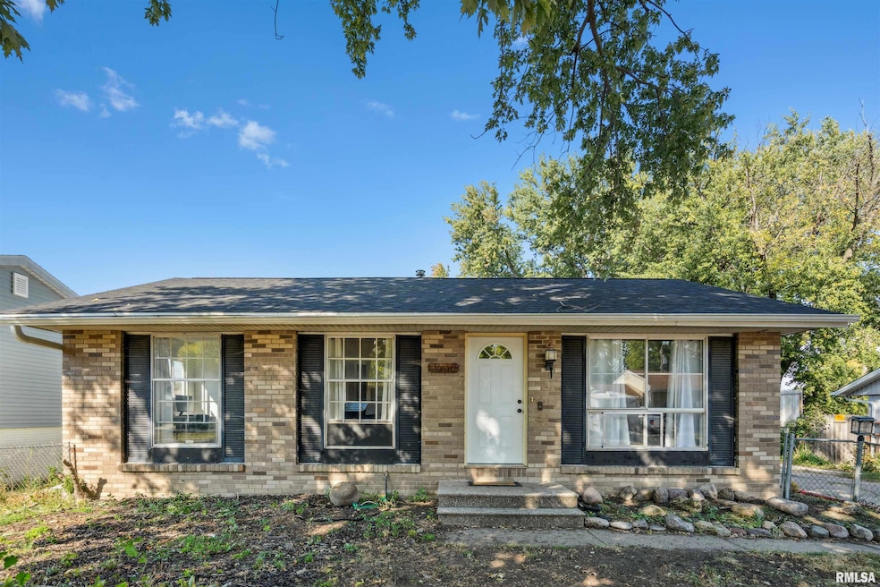 3530 W 29th St, Davenport, IA 52804 - photo 1