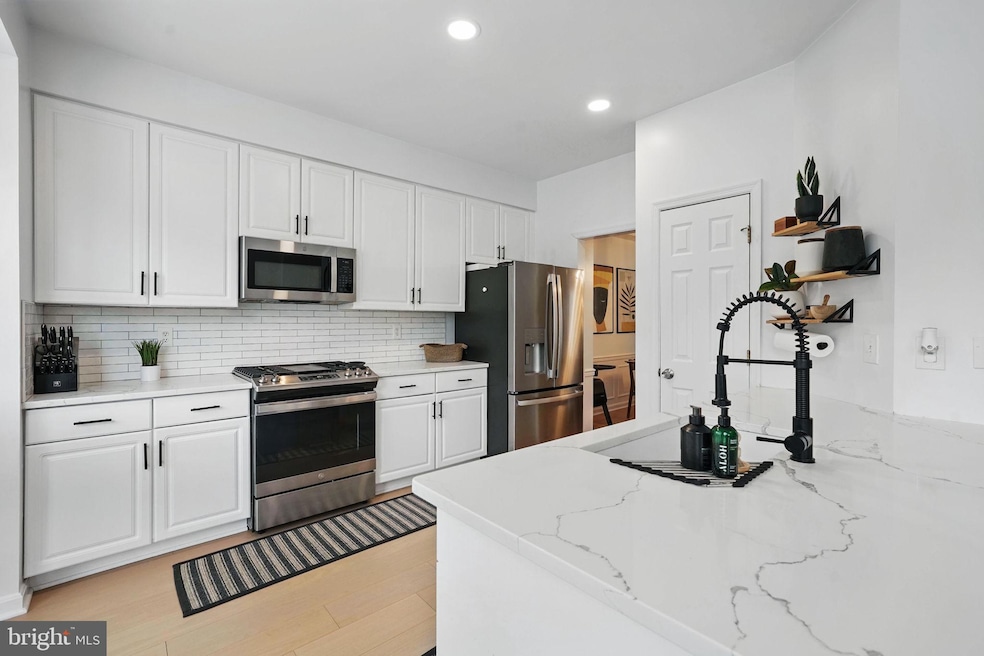 Pending $689,000