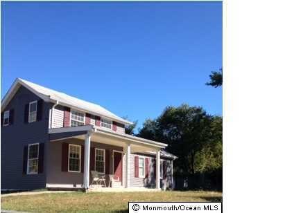 210 2nd St, Keyport, NJ 07735 - photo 1