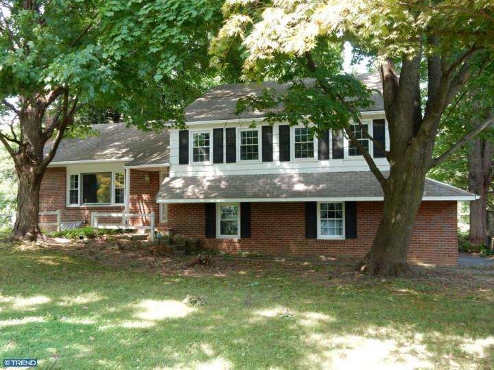 1 Fairway Dr, Malvern, PA 19355 - photo 1