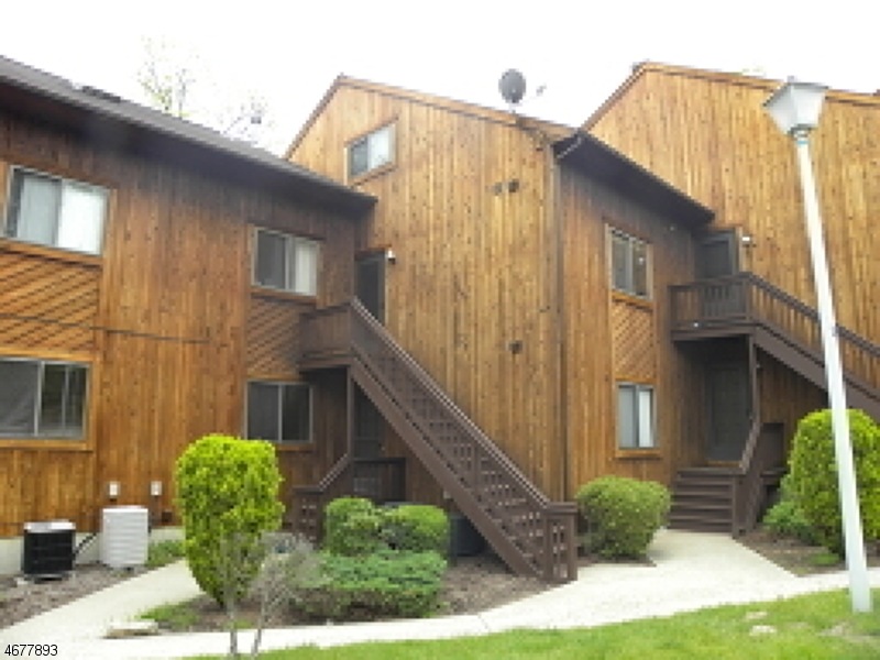 6 Baily Bunion Ct unit 9, Vernon, NJ 07462 - photo 1