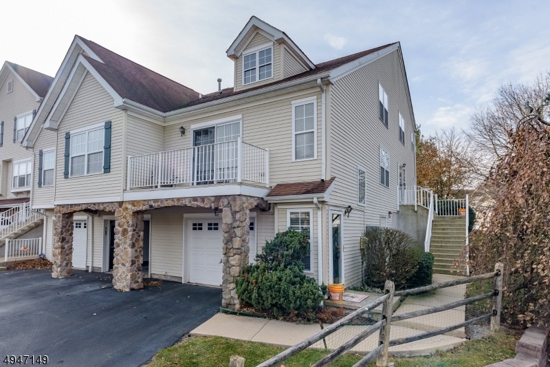 904 Wendover Ct, Randolph, NJ 07869 - photo 1